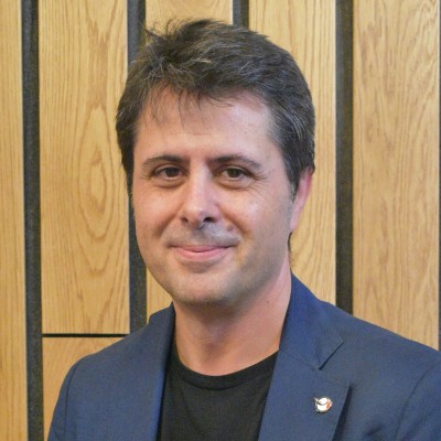 Dr Iñaki GUTIERREZ-IBARLUZEA